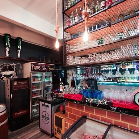 Oyo 1103 Pirates House Hotel Phi Phi Adaları Dış mekan fotoğraf